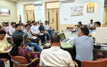 टीटीजेड में पेड़ लगाने से डर रहे किसान, 6% हरियाली पर अटका हुआ है आगरा, जिला पर्यावरण समिति की बैठक में एडवोकेट केसी जैन ने उठाया मुद्दा- जब पेड़ काटने पर सुप्रीम कोर्ट जाना पड़े तो कौन करेगा वृक्षारोपण?