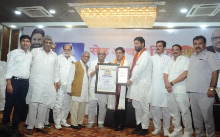 सेठ अचल सिंह जयंती समारोह में कांग्रेस प्रदेशाध्यक्ष अजय राय बोले- वोट के बदले सामान बांटकर लोकतंत्र कमजोर किया जा रहा, डबी सरीन को नैतिक नागरिक सम्मान, छात्राओं को स्कॊलरशिप