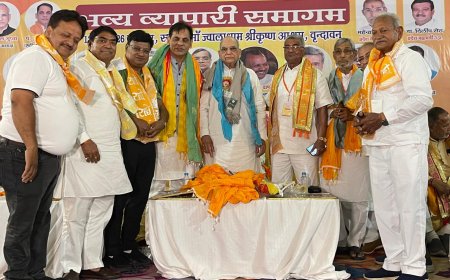 वृंदावन में व्यापारियों का शक्ति प्रदर्शन और सरकार को चेतावनी, अनदेखी बंद करो वरना बदलेंगे समर्थन