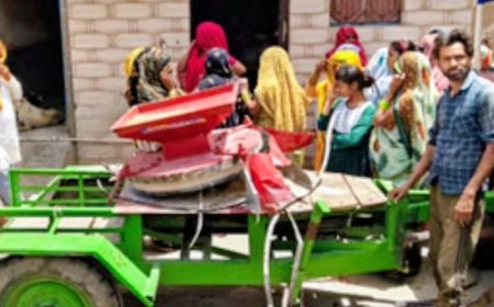 मलपुरा में चलते-चलते फटी ट्रैक्टर वाली आटा चक्की, बुजुर्ग की मौत, कई गंभीर घायल