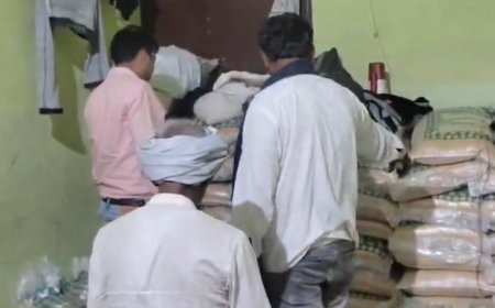 आगरा में ‘जहरीली अरहर’ का खेल बेनकाब, गांवों में फेरी लगाकर बेच रहे थे कारोबारी, छापे में दाल बरामद