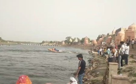 गंगा दशहरा पर आस्था का सैलाब, यमुना और चंबल घाटों पर श्रद्धालुओं की भारी भीड़ से मेले जैसे दृश्य, स्नान के बाद दान और मंदिरों में पूजा-अर्चना