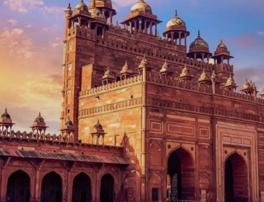 शर्मनाक: आगरा में फतेहपुर सीकरी स्मारक के अंदर धमकाते हुए छात्रा के साथ दुष्कर्म, सुरक्षा व्यवस्था पर उठे सवाल, पर्यटकों में दहशत का माहौल