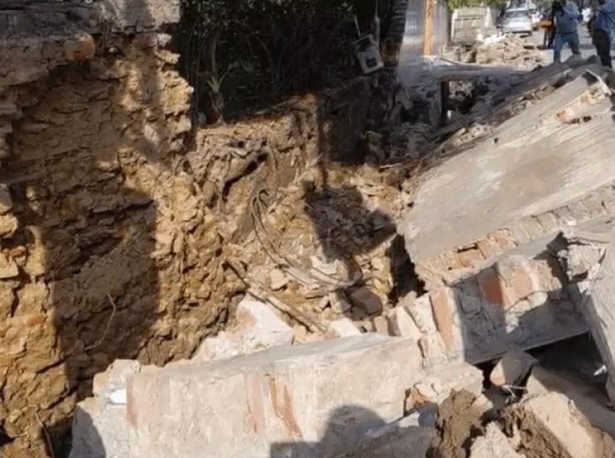 नाला निर्माण बना मौत का गड्ढा, आगरा में दीवार ढही, मलबे में दबकर मजदूर की मौत