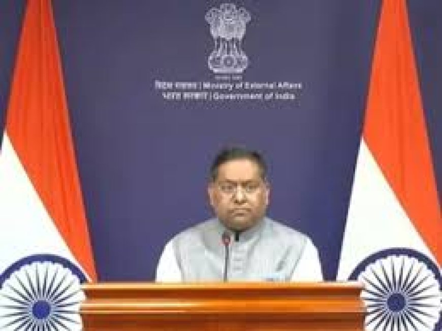 ओमान के पास भारतीय शिप पर अटैक,  गुस्से में विदेश मंत्रालय,  कहा- 'तिरंगे वाले जहाज पर हमला मंजूर नहीं...'