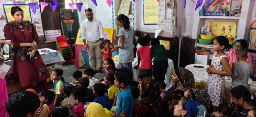 आगरा की सीडीओ ने स्कूल रेडीनेस मेले में परखी नन्हों की प्रतिभा, कौशलपुर-2 आंगनबाड़ी केंद्र पर खेल-खेल में मजबूत हुई बच्चों की बुनियाद