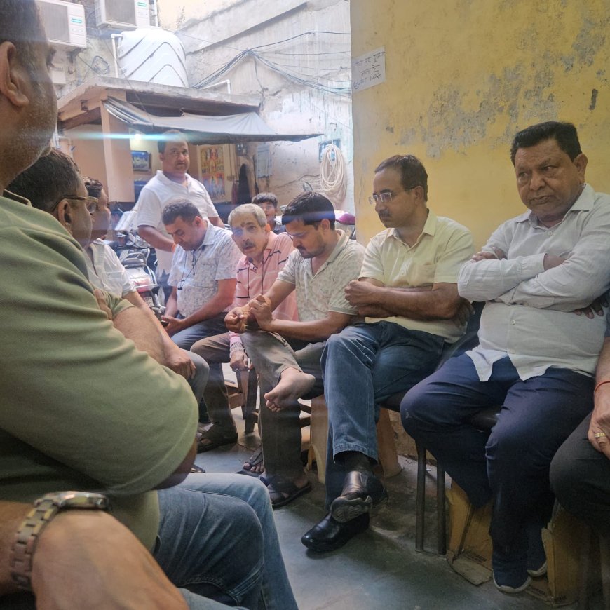 आगरा में 20 मई की दवा बंदी का थोक व्यापारियों ने किया विरोध, बोले- मरीजों को नहीं होने देंगे दवाओं की कमी