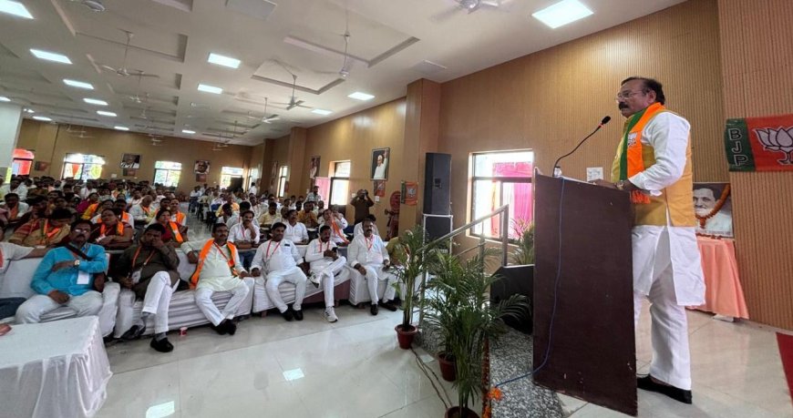 बटेश्वर में गूंजा राष्ट्रवाद का स्वर, भाजपा प्रशिक्षण वर्ग में कार्यकर्ताओं को मिला विचार और संगठन का मंत्र