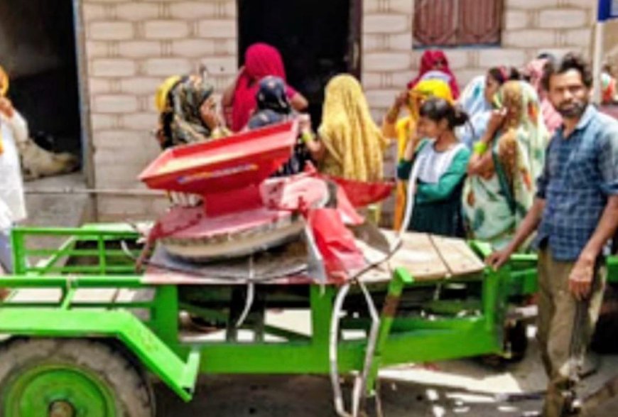 मलपुरा में चलते-चलते फटी ट्रैक्टर वाली आटा चक्की, बुजुर्ग की मौत, कई गंभीर घायल