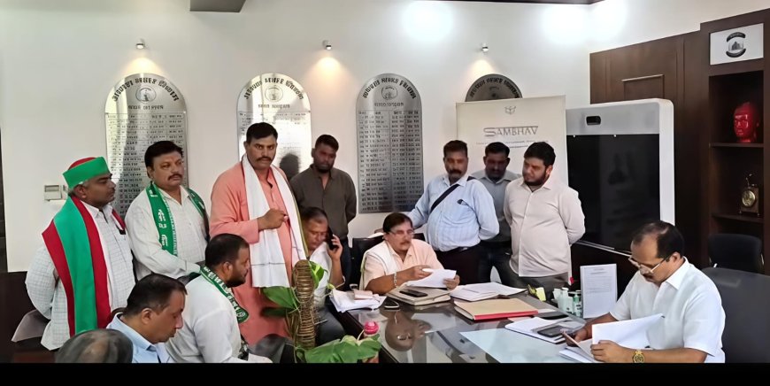 चौधरी चरण सिंह की प्रतिमा स्थल का सौंदर्यीकरण करें, नगरायुक्त से मिला रालोद प्रतिनिधिमंडल