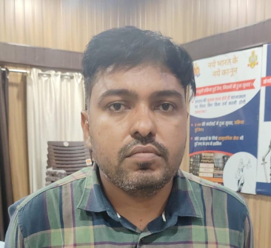 बरेली सदर में रिश्वतखोरी पर बड़ा एक्शन, लेखपाल रंगे हाथ गिरफ्तार, तहसील में मचा बवाल, संघ लामबंद