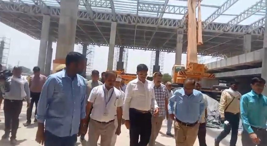आगरा एयरपोर्ट परियोजना ने पकड़ी रफ्तार, दो-तिहाई काम पूरा, डीएम ने किया निरीक्षण