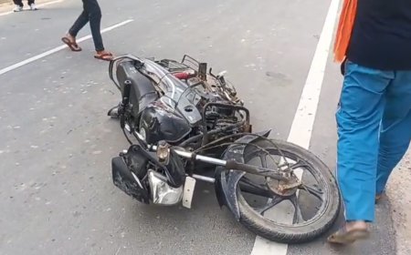 आगरा में तेज रफ्तार का कहर: सीएचसी खेरागढ़ के सामने अज्ञात वाहन ने बाइक सवार युवक को रौंदा, मौके पर मौत