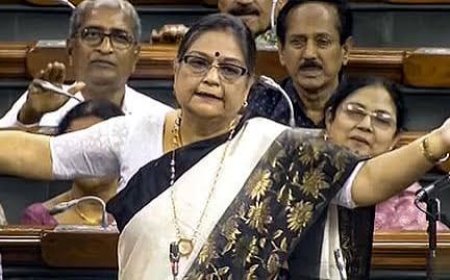टीएमसी टीएमसी का टूटना लगभग तय,  लोकसभा स्पीकर से मिलेंगे 20 सांसद, सामने रखेंगे अलग ब्लाक को मान्यता देने की मांग