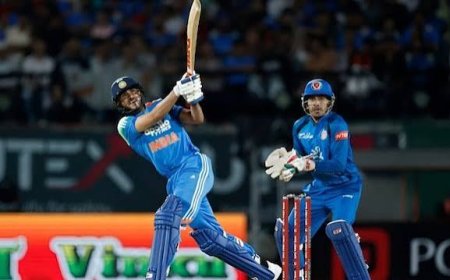 बारिश के बाद आया गिल-राहुल का तूफान,  अफगानिस्तान के 194 रन भी पड़ गए छोटे, भारत की दबंग जीत