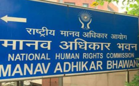 दलित बस्तियों में शराब के ठेकों को लेकर मानवाधिकार आयोग सख्त, डीएम और कमिश्नर से मांगी चार सप्ताह में रिपोर्ट, 'वाइन जोन' नीति लागू करने का प्रस्ताव
