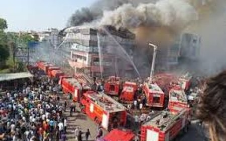 लखनऊ अग्निकांड में 14 बच्चों की मौत,  सीएम योगी और पीएम मोदी ने जताया दुख,  मुआवजे का ऐलान