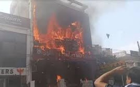 बिल्डिंग का नक्शा पास था, पर निर्माण उससे अलग, फायर एनओसी भी नहीं थी, लखनऊ अग्निकांड में 15 हुई मृतकों की संख्या