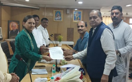 व्यापारियों की एसजीएसटी समस्याओं पर नेशनल चैम्बर ने प्रमुख सचिव के सामने रखीं छह अहम मांगें, शीघ्र समाधान का मिला भरोसा