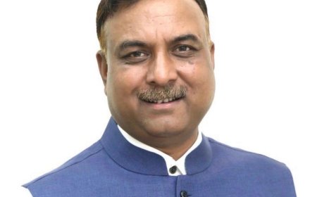 आगरा को नई उड़ान दिलाने की पहल, सांसद नवीन जैन ने मांगी नई फ्लाइटें और बंद सेवाओं की बहाली
