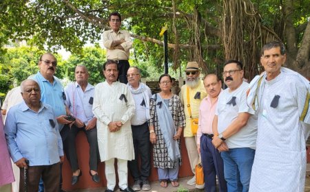 लोकतंत्र हत्या दिवस' पर कांग्रेस पर तीखा प्रहार, आपातकाल को बताया संविधान और लोकतंत्र पर सबसे बड़ा हमला, शहीद स्मारक पर काली पट्टी बांधकर लोकतंत्र सेनानियों को किया नमन, लोकतंत्र की रक्षा का लिया संकल्प