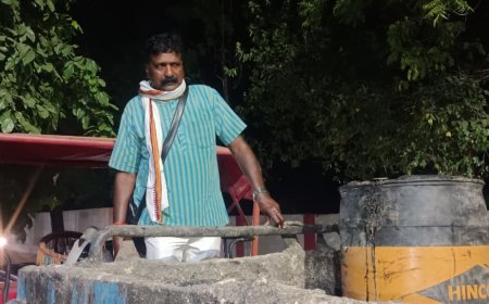 एक दिन में उखड़ी सड़क, दूसरे दिन फिर जवाब दे गई मरम्मत, ट्रैक्टर-ट्रॉली रोककर किया विरोध