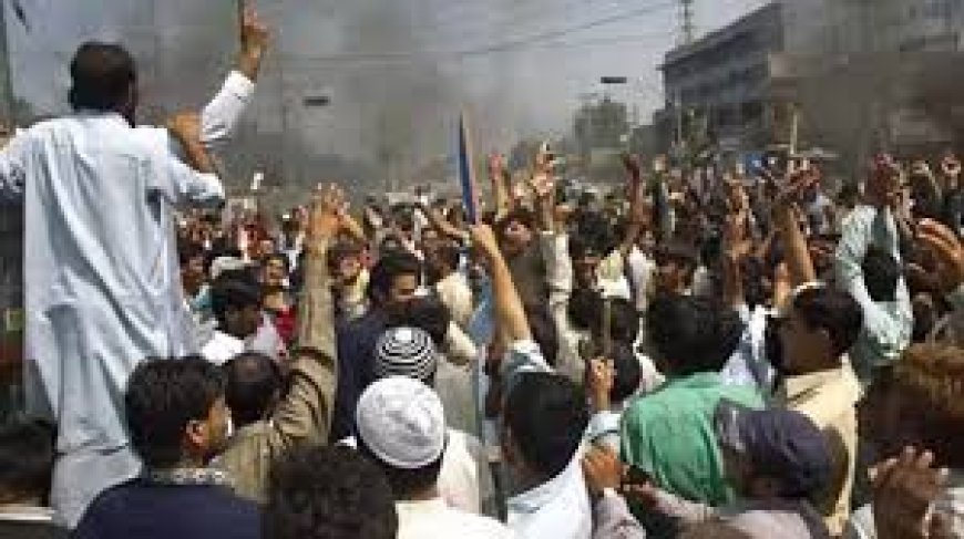 पीओके में बगावत तेज,  10वें दिन भी प्रदर्शन जारी,   सड़कों पर उतरे 70 हजार प्रदर्शनकारी, पाक सेना के खिलाफ नारे