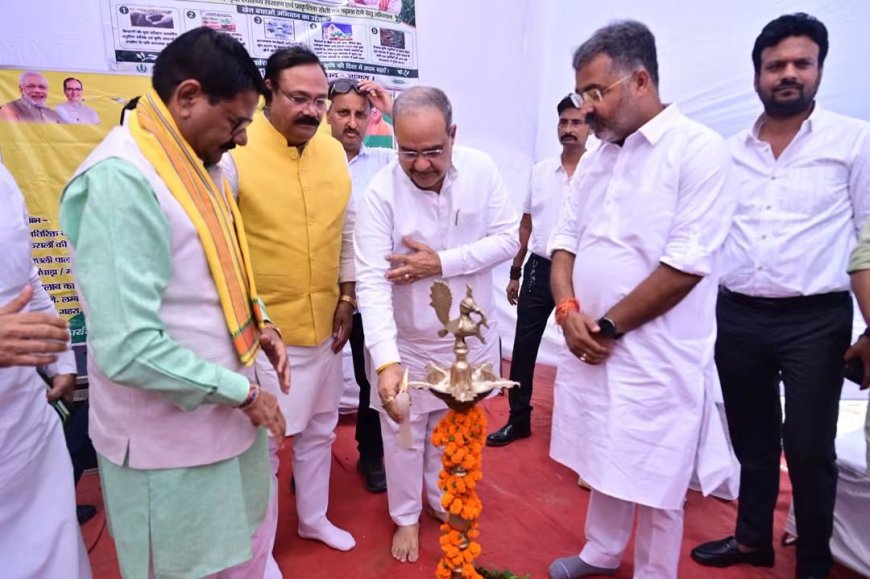 आगरा के बिचपुरी कृषि विज्ञान केंद्र में प्राकृतिक खेती कार्यशाला में प्रभारी मंत्री भूपेंद्र चौधरी ने किया प्रगतिशील किसानों का सम्मान, रसायन मुक्त खेती अपनाकर भूमि और पर्यावरण बचाने का आह्वान