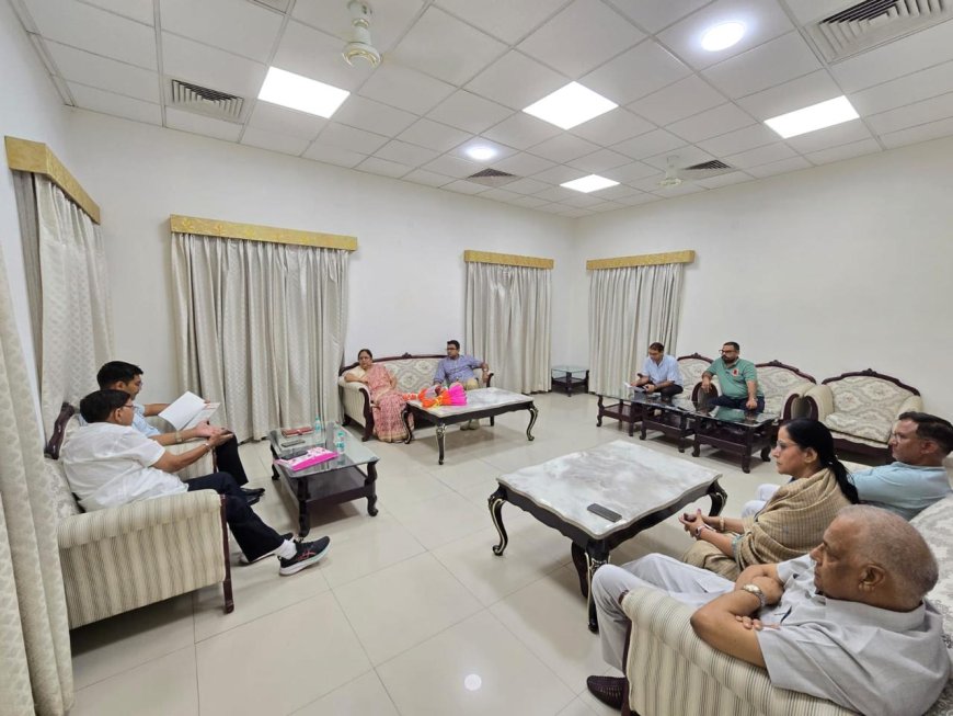 जाट महासभा की मांगों पर मंत्री बेबी रानी मौर्य ने डीएम को दिए कार्रवाई के निर्देश, आगरा किले पर महाराजा सूरजमल-महाराजा जवाहर सिंह की प्रतिमा, सिकंदरा मेट्रो स्टेशन का नामकरण और राजा रतन सिंह की हवेली खोलने की उठाई गई है मांग