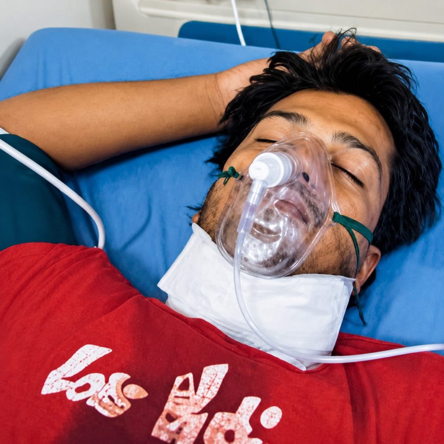 रुनकता चौकी से लौटे युवक ने काटी गर्दन, लापता किशोरियों की जांच के बीच सनसनी,  पुलिस ने दी सफाई