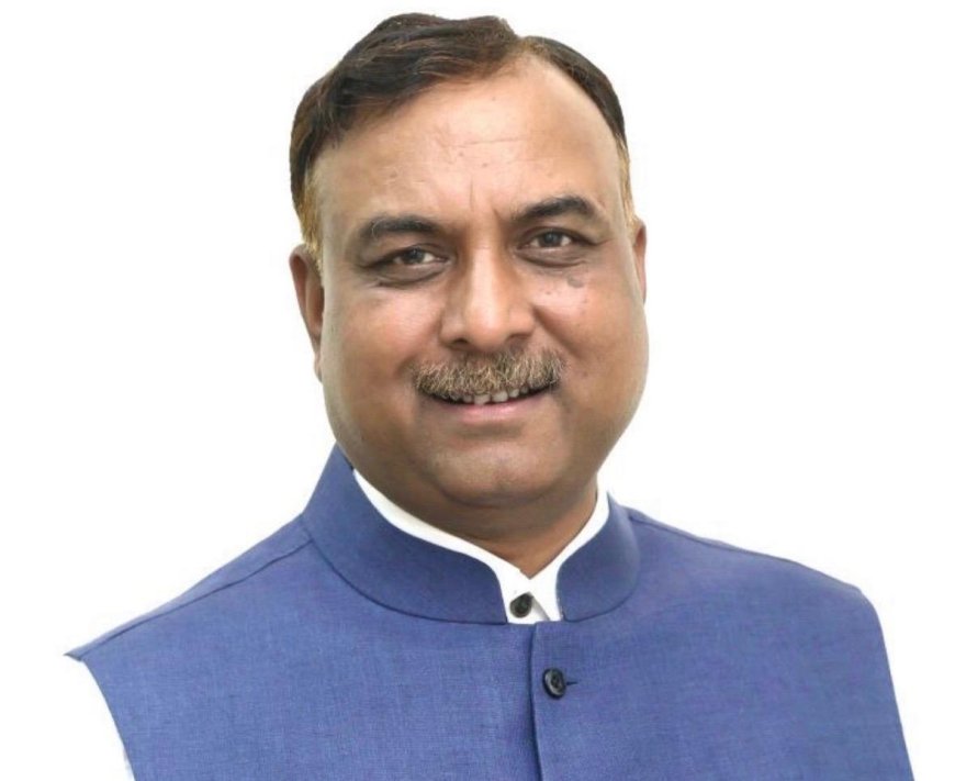 आगरा को नई उड़ान दिलाने की पहल, सांसद नवीन जैन ने मांगी नई फ्लाइटें और बंद सेवाओं की बहाली