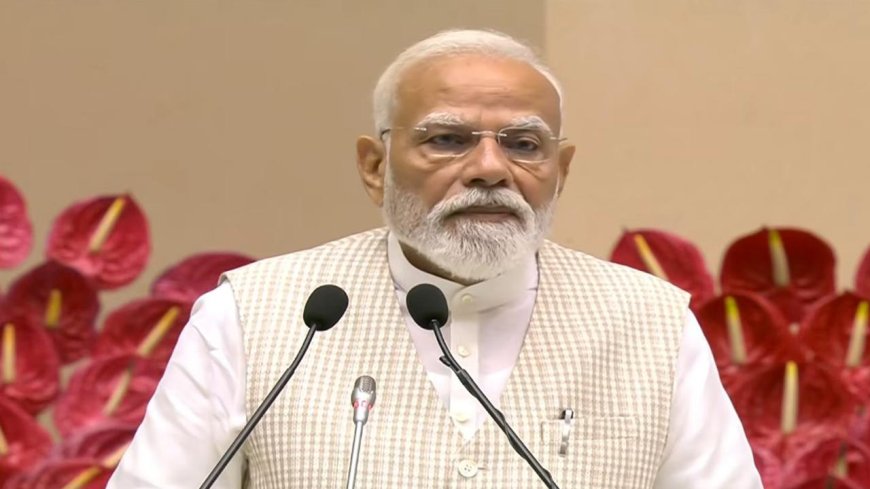 मोदी कैबिनेट में फेरबदल की सुगबुगाहट, कई दिग्गजों के विभाग बदलने और नए चेहरों की एंट्री के संकेत