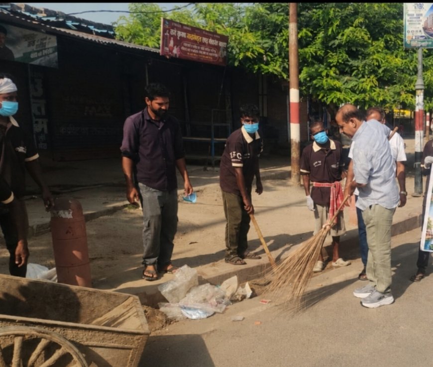 'हम सबने ठाना है, ब्रज को स्वच्छ बनाना है' अभियान की प्रतिदिन जिलाधिकारी चंद्र प्रकाश सिंह कर रहे समीक्षा, उत्तर प्रदेश ब्रज तीर्थ विकास परिषद निभा रही अहम भूमिका