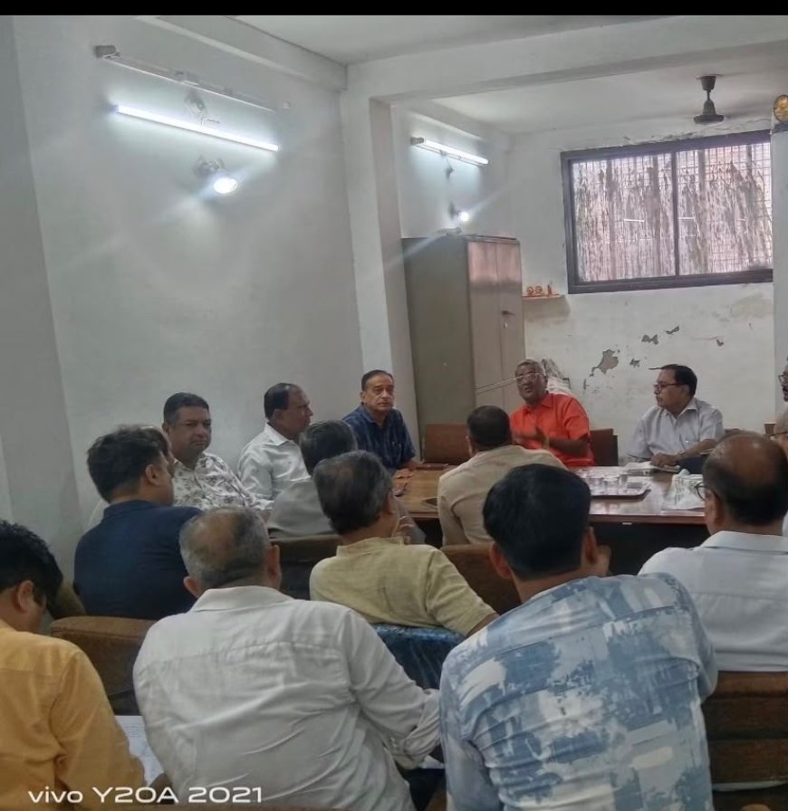 आगरा व्यापार मंडल ने 16 अगस्त के रक्तदान शिविर के लिए पदाधिकारियों को सौंपी अहम जिम्मेदारियां