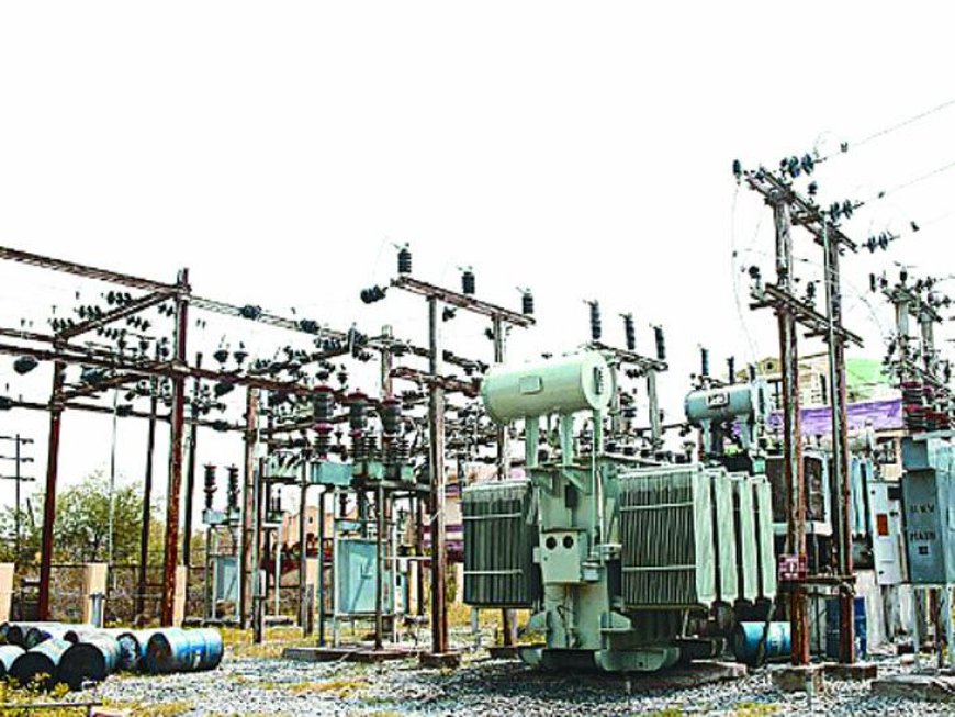आधी रात में ठप हुई बिजली, पीली पोखर 400 केवी सब स्टेशन में फॉल्ट से आगरा अंधेरे में