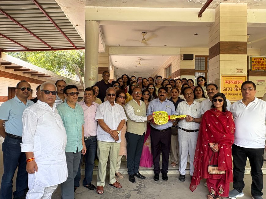 लायंस क्लब आगरा प्रयास ने गौशाला को भेंट की एंबुलेंस, समाजसेवियों और क्लब पदाधिकारियों का सम्मान