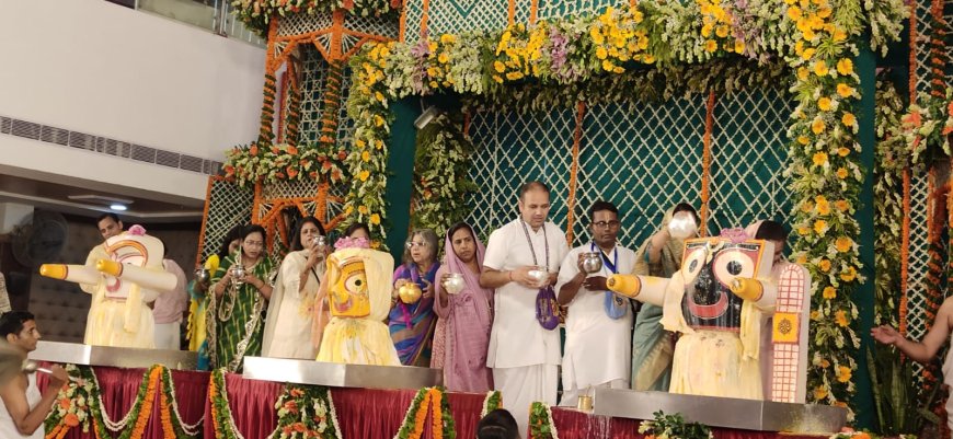 आगरा में गजानन स्वरूप में हुए श्रीजगन्नाथ के दिव्य दर्शन, 251 कलशों से महाअभिषेक में उमड़ी आस्था