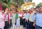 आगरा से हजारों श्रद्धालु गोवर्धन धाम पदयात्रा पर रवाना, चार दिवसीय महोत्सव में होंगे सप्तकोशीय परिक्रमा, गिर्राज अभिषेक और साधु सेवा के आयोजन