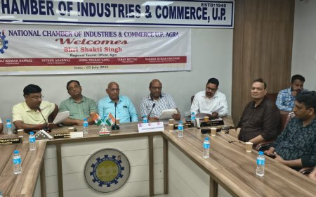 आगरा में पर्यटकों को तीन दिन रोकने की मुहिम तेज, पर्यटन कारोबार को नई उड़ान देने के लिए उठीं आठ बड़ी मांगें, होम स्टे और बेड एंड ब्रेकफास्ट इकाइयों को राहत का स्वागत, नोएडा एयरपोर्ट पर आगरा ब्रांडिंग और नाइट स्टे बढ़ाने पर जोर