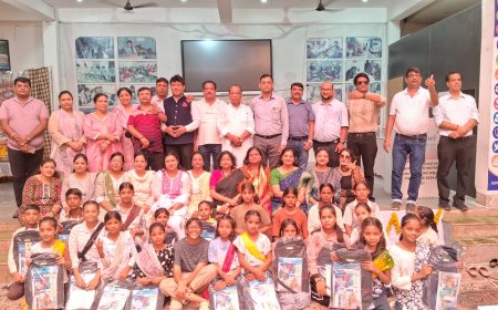 नवज्योति के बाल संस्कार शिविर में तीन दिन तक चला व्यक्तित्व विकास, साइबर सुरक्षा, स्वास्थ्य और राष्ट्रप्रेम का अभियान, प्रतिभागियों को प्रमाण-पत्र व उपहार देकर किया सम्मानित