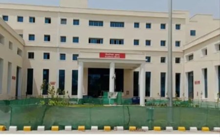 पीलीभीत मेडिकल कॉलेज को बड़ी सौगात, राष्ट्रीय चिकित्सा आयोग ने 100 नई एमबीबीएस सीटों को दी मंजूरी; अब 300 छात्रों को मिलेगा प्रवेश