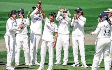 लॉर्ड्स में 142 साल के इंतजार के बाद खेले गए पहले महिला टेस्ट में भारत ने इंग्लैंड को 270 रन से हराया, यस्तिका के शतक और क्रांति गौड़ की घातक गेंदबाजी से रचा इतिहास