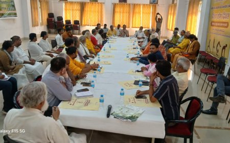 अब संतों के श्रीमुख से गूंजेगा स्वच्छ ब्रज का मंत्र, कथा-प्रवचनों से करोड़ों श्रद्धालुओं को दिलाया जाएगा सफाई का संकल्प, परिक्रमा मार्ग के 11 सेक्टरों में अगले सप्ताह से चलेगा विशेष अभियान