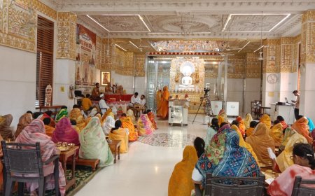आगरा के ओल्ड ईदगाह कॊलोनी जैन मंदिर में महामस्तकाभिषेक और भक्तामर महाअर्चना, आचार्य संघ का कमला नगर जैन मंदिर में मंगल प्रवेश