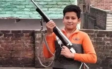 रात को पिता लाइसेंसी राइफल के साथ घर लौटे, सुबह उसी हथियार से इकलौते बेटे ने खत्म कर ली जिंदगी, आगरा के बाह की घटना ने हर किसी को झकझोर दिया