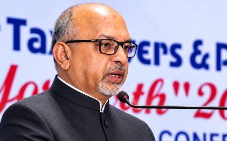 नया आयकर अधिनियम-2025: अर्थव्यवस्था को नई गति तो देगा लेकिन सख्त प्रावधान बढ़ा सकते हैं मुश्किलें