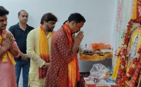 जनकपुरी महोत्सव कार्यालय में गूंजे श्रीराम के जयकारे, एडीएम प्रशासन ने की संध्या आरती