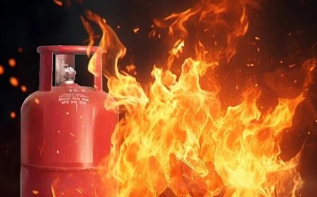 आगरा के जरार में घेवर बनाते समय गैस सिलेंडर में लगी आग, पिता-पुत्र समेत पांच लोग झुलसे