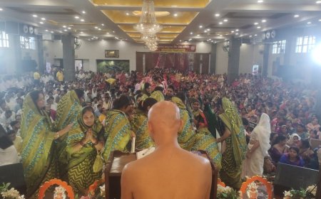 जयकारों से गूंजा के छीपीटोला का निर्मल सेवा सदन, तीन मुनियों के सानिध्य में हुआ वर्षायोग मंगल कलश स्थापना समारोह
