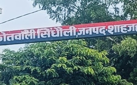 सपने में आए मौलवी की सलाह पर खेत में बना दी ‘पांच पीर’ की मजार, शाहजहांपुर में प्रशासन ने हटवाई, बिना अनुमति धार्मिक निर्माण पर पुलिस ने निर्माणकर्ता धीरज को किया गिरफ्तार